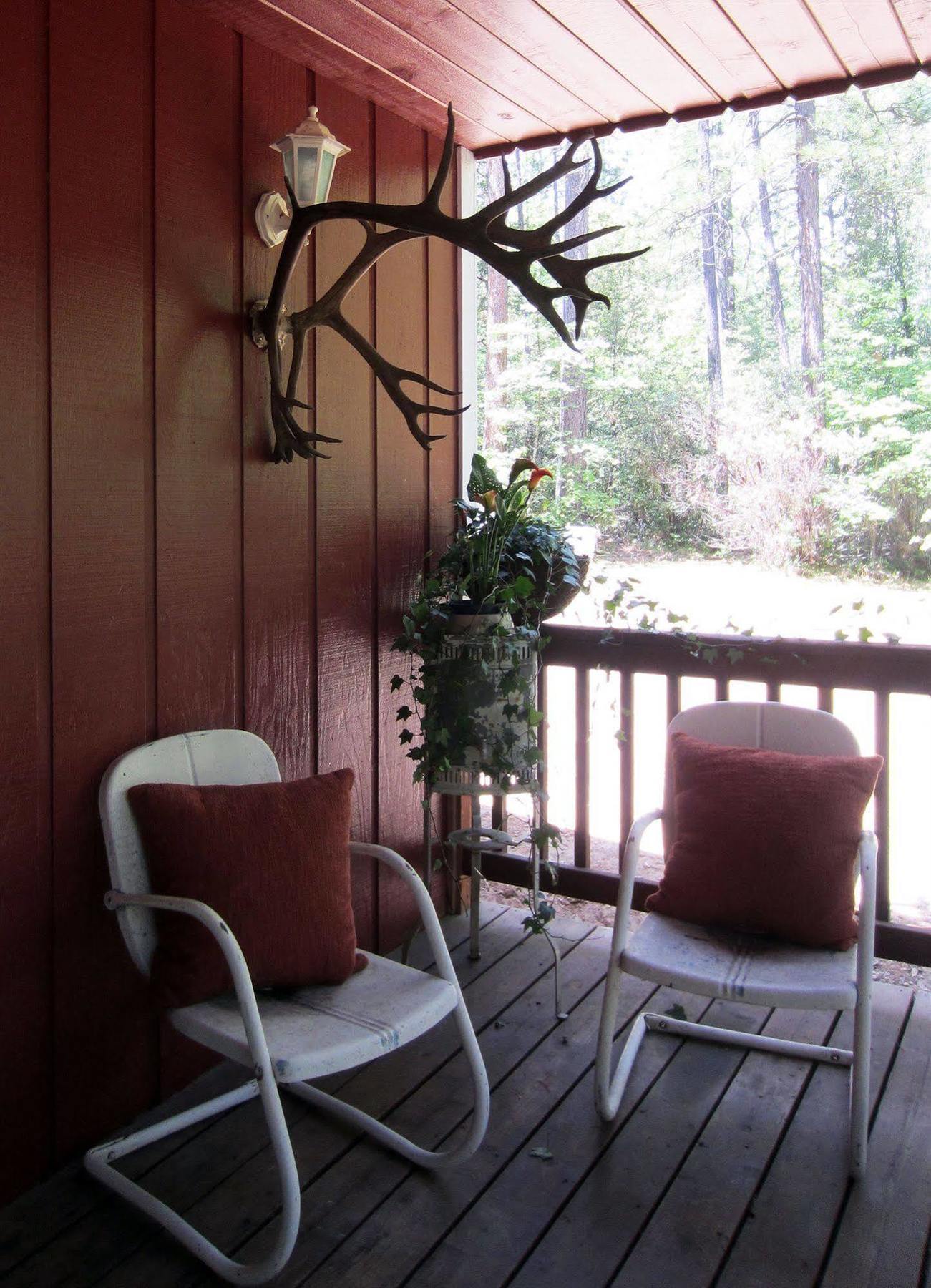 The Red Rooster Lodge Coulterville Exteriér fotografie